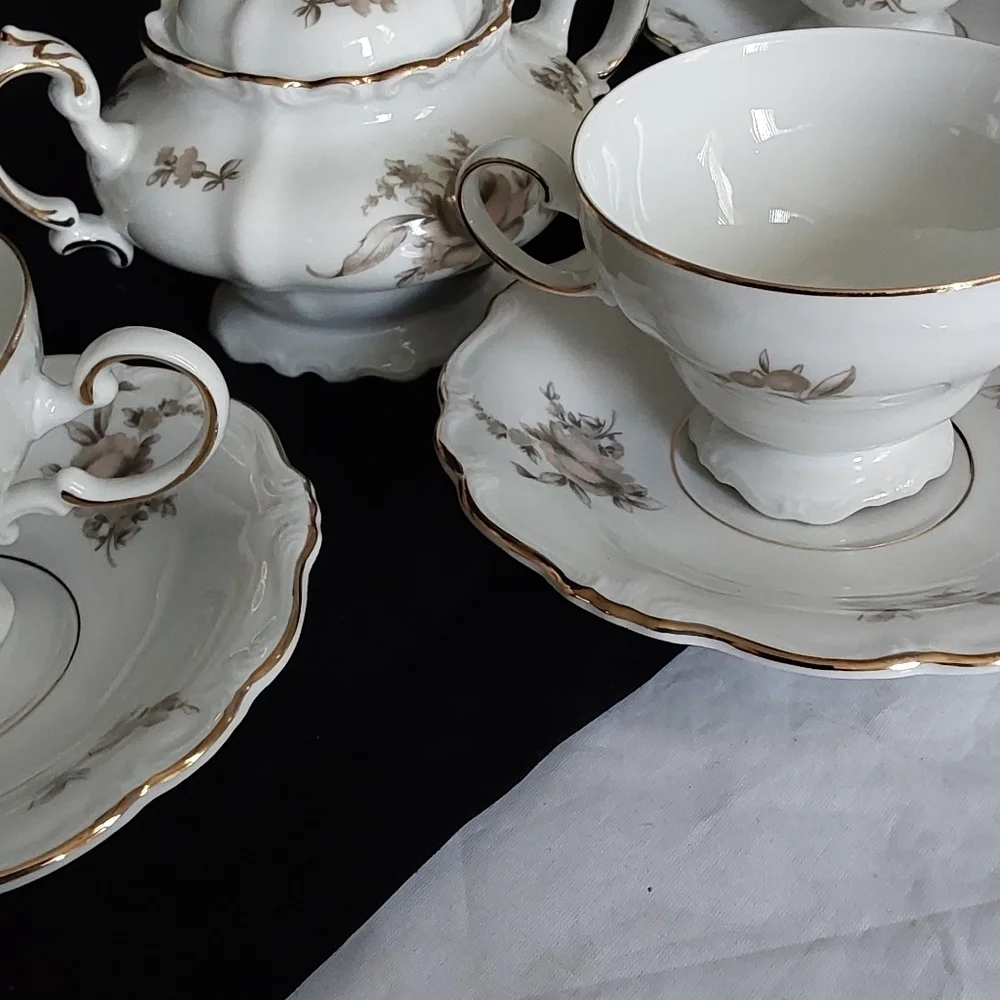 Johann HAVILAND BAVARIA GERMANY  SEPIA‎ ROSE TEA SET FOR 4
